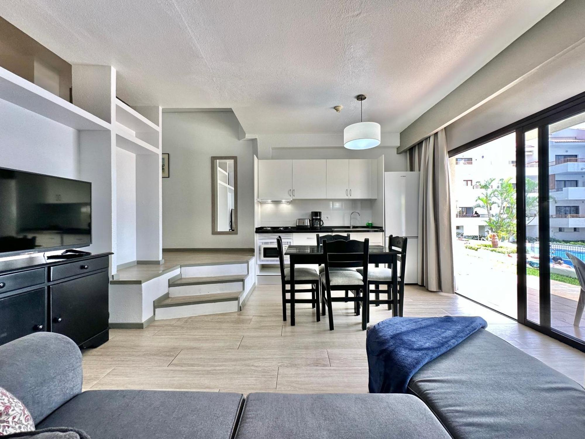 Pool Views Terrace Apartment Los Cristianos  Ngoại thất bức ảnh